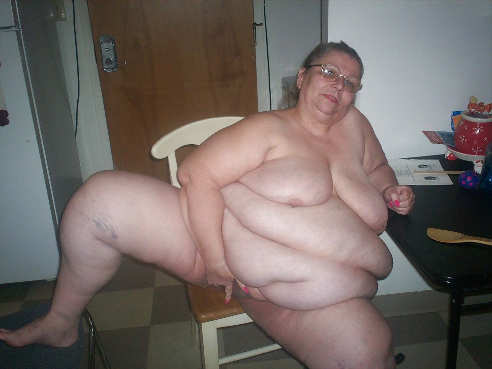 playing in the kitchen pt 1 pict gal