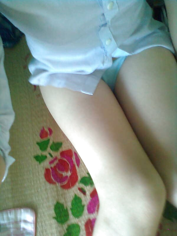 Vietnamese teen nude at home pict gal
