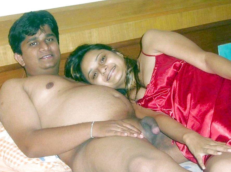 Indian Couple enjoying holiday pict gal