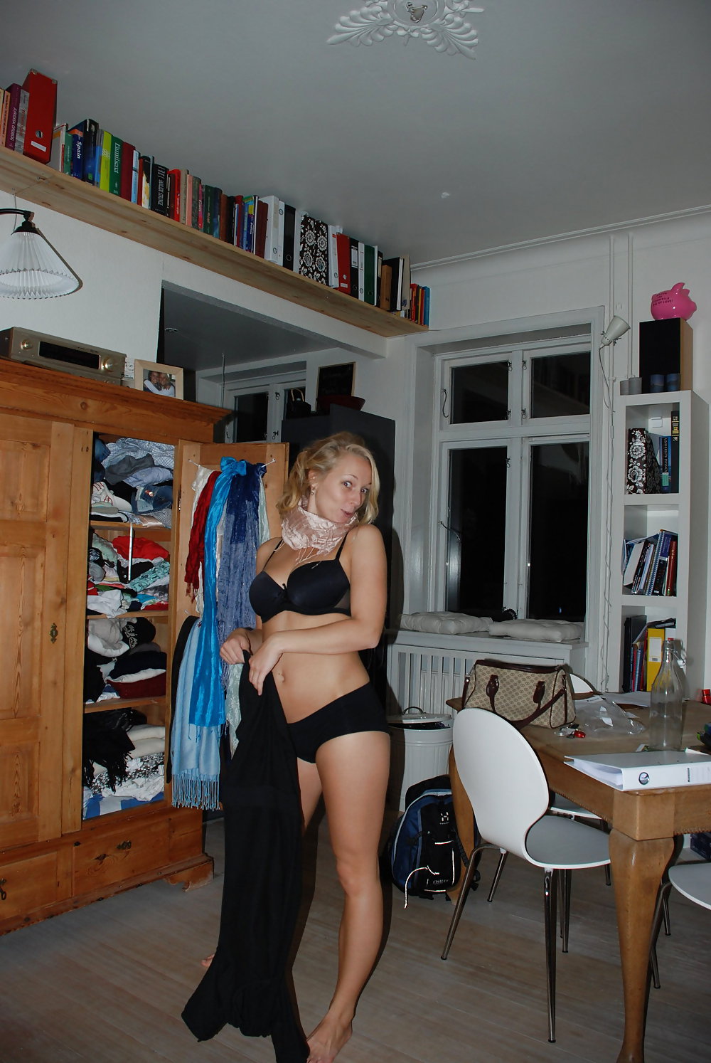 WG Mitbewohnerin Sara pict gal