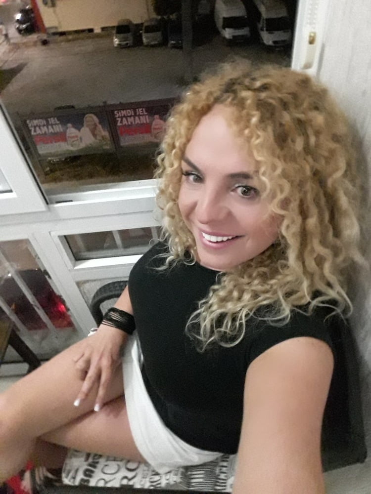 Turkish Milf Mom Sila Mature Blonde Bitch - arsivizm - 32 Photos 