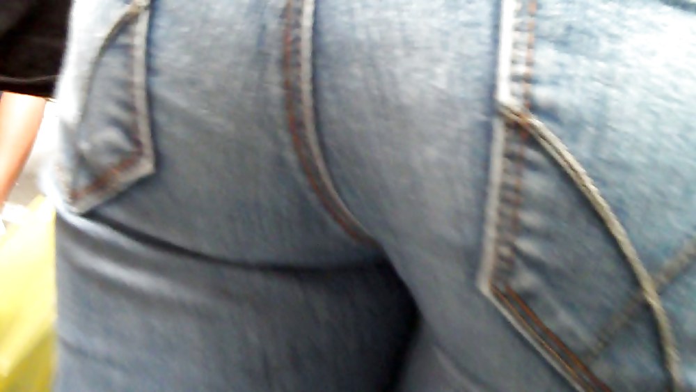 Butts ass & rear ends in tight blue jeans pict gal