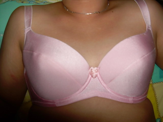 Bra and its owner 2 pict gal