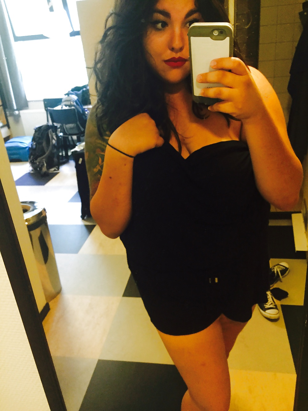 Chubby Tattooed Goddess 01 pict gal