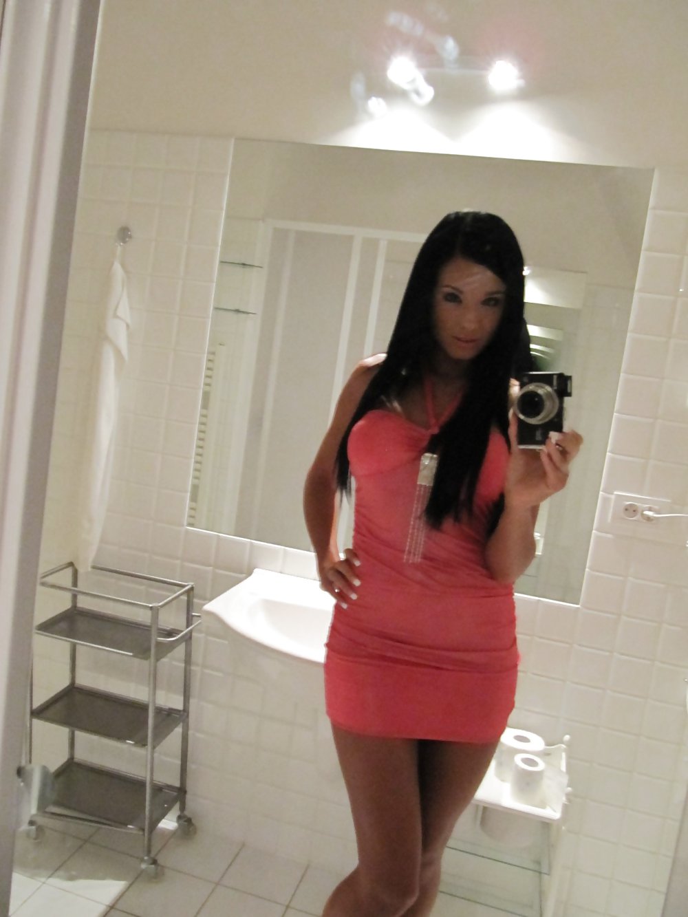 SEXY GIRL IN TIGHT DRESS pict gal