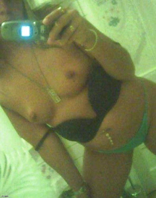 Selfshot 7 pict gal