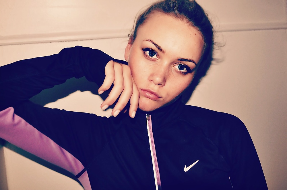 Random swedish 17 pict gal