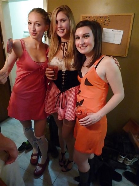 Costume Sluts From,SmutDates pict gal