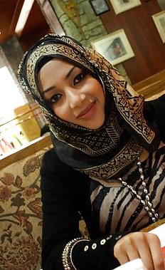 Another Hijab Hijabi Muslim Slut, comment 4 more pict gal