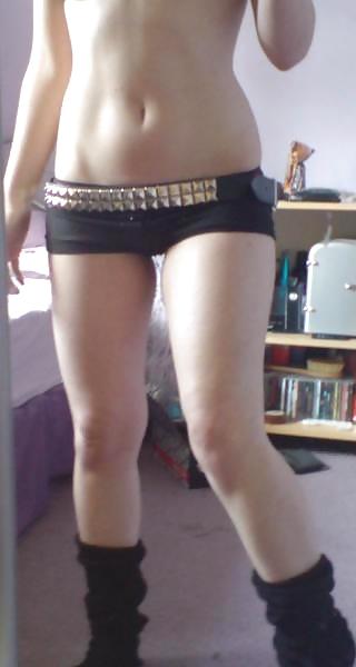 if she's here, it's fake 05 pict gal