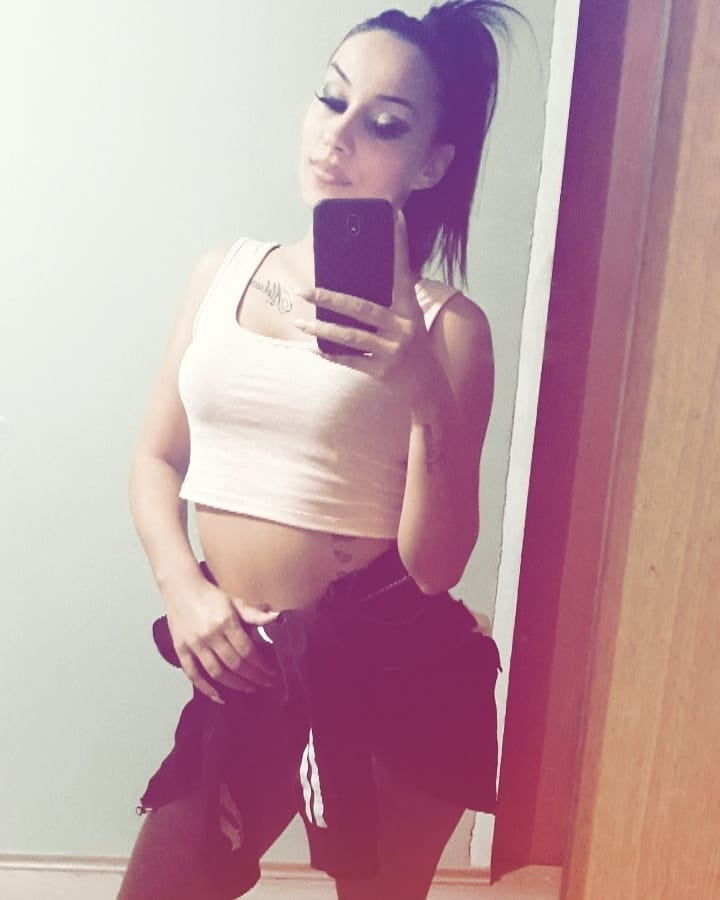 Iva Beybe Nikolic pict gal