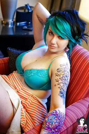 Quinne suicide girls Adult White