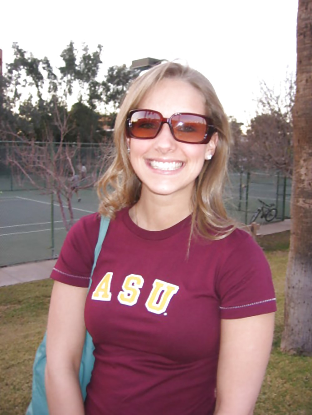 Pretty Amateur Blonde 8 pict gal