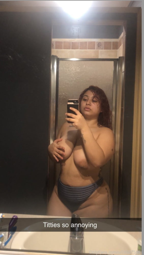 Thicc girl nude