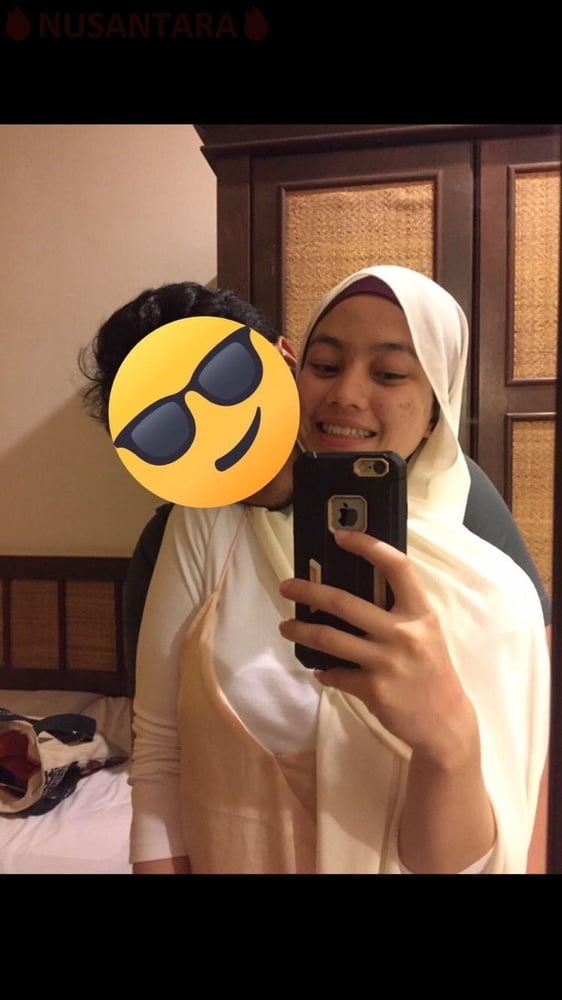 Hijab viral mu. Pijat Plus Plus Hijab Indonesia.