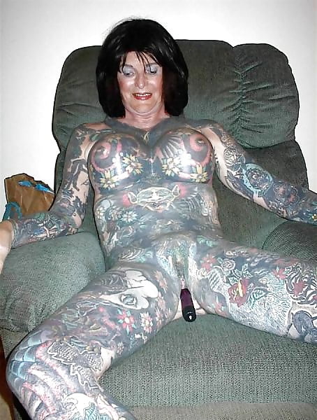 salopes soumises tatouer pour leur maitre pict gal