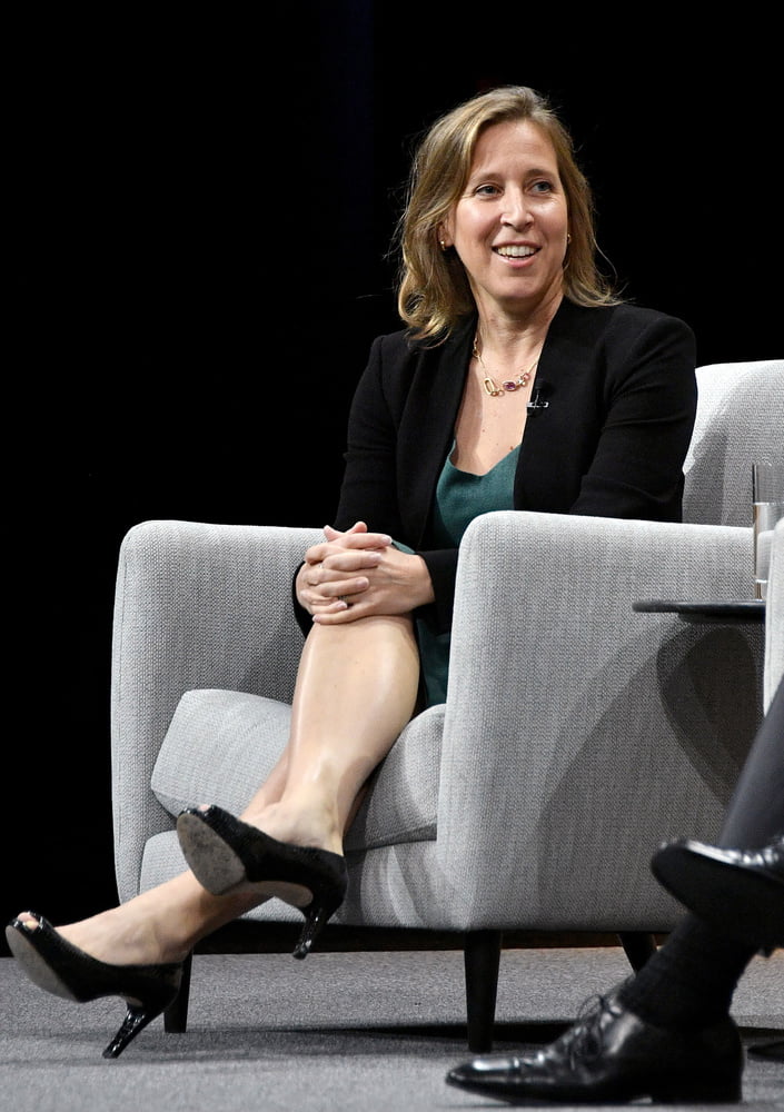 Anne Wojcicki- 22 Photos 