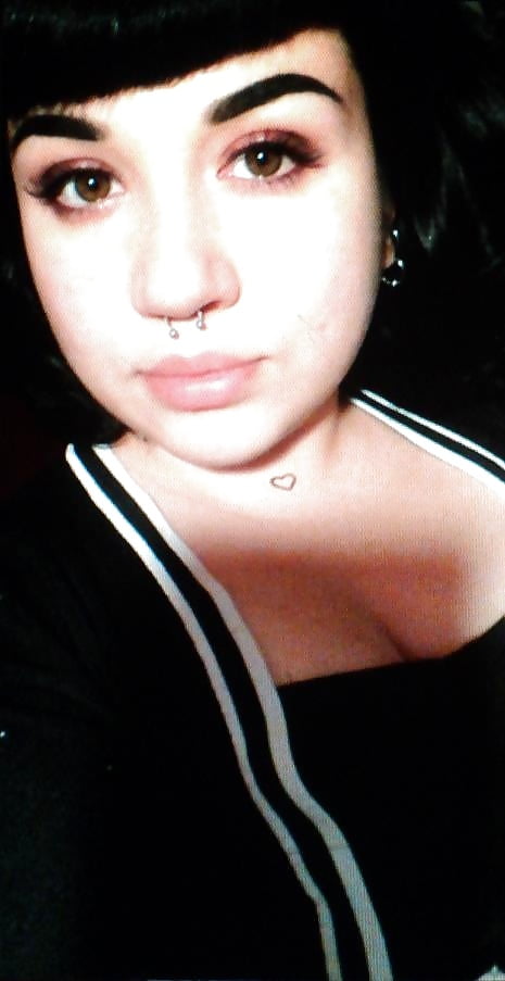 Stupid slut Hannah pict gal