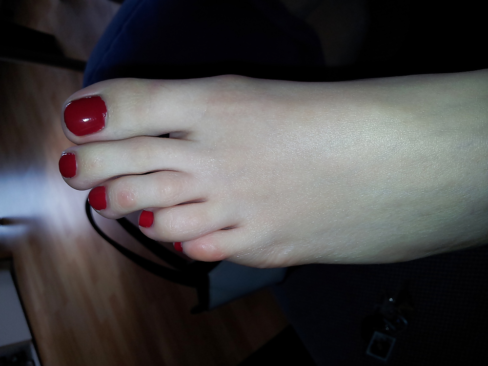 wifes sexy polish red toe nails feet pict gal