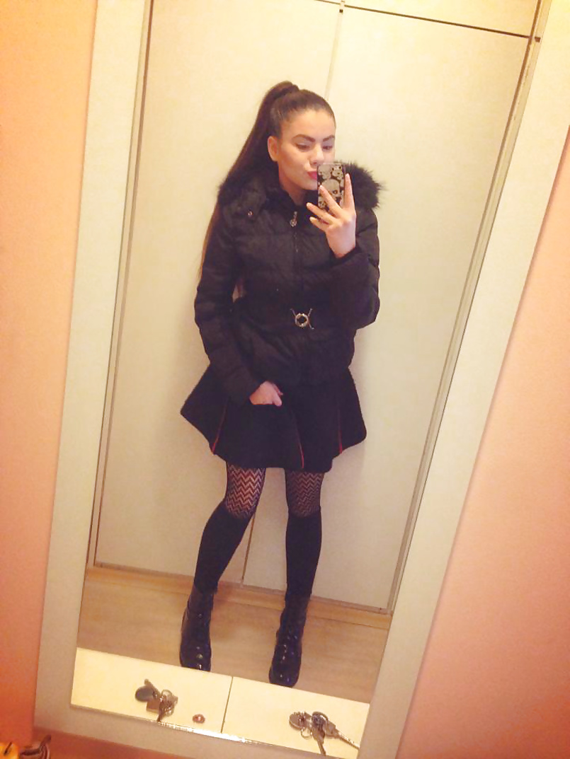 Flexible Bulgarian Slut Vanina pict gal