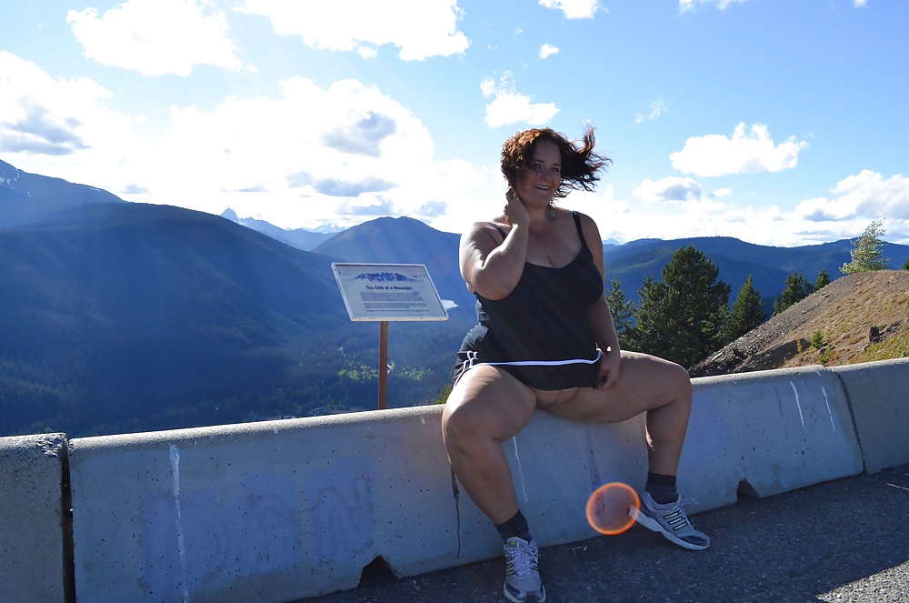 Businesswoman Jennifer having a field day at Manning Park pict gal