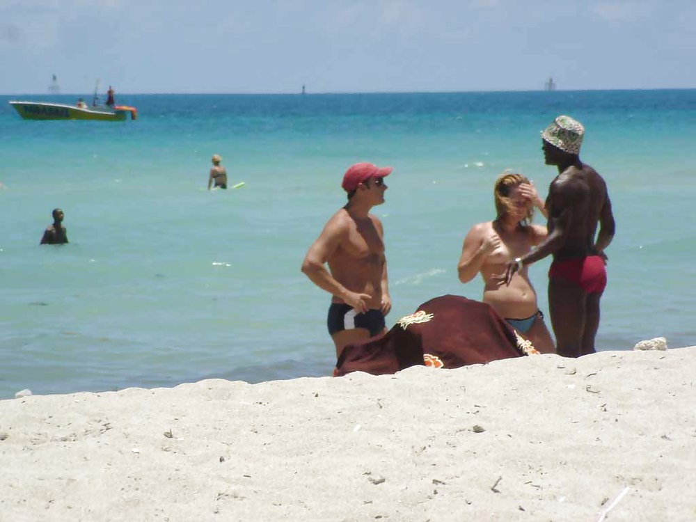 The beach 152 pict gal