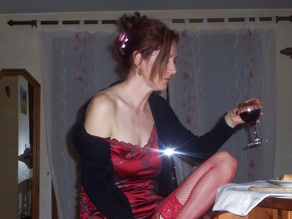 HORNY HOUSEWIFE SYLVIE pict gal