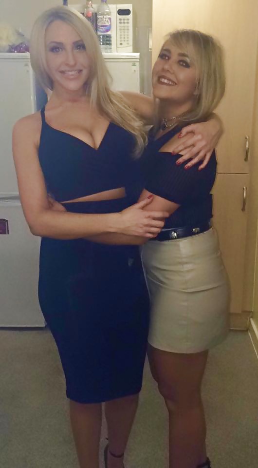 Heavenly bodied bimbo slut pict gal