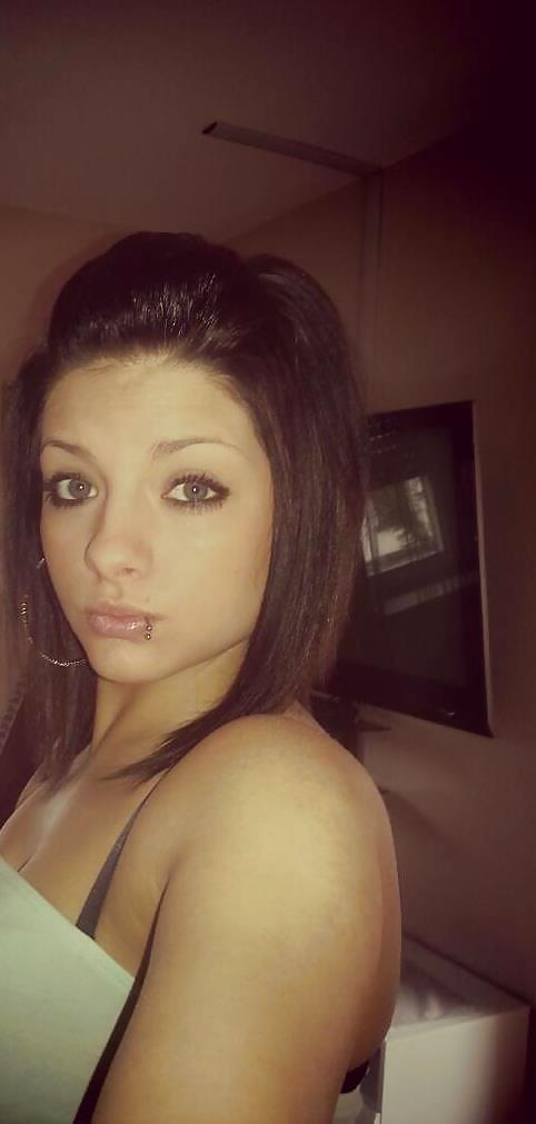 Teen Denise (19) pict gal