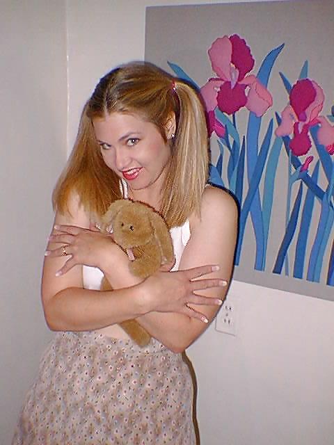 Phat Ass MILF as Pigtailed Schoolgirl pict gal