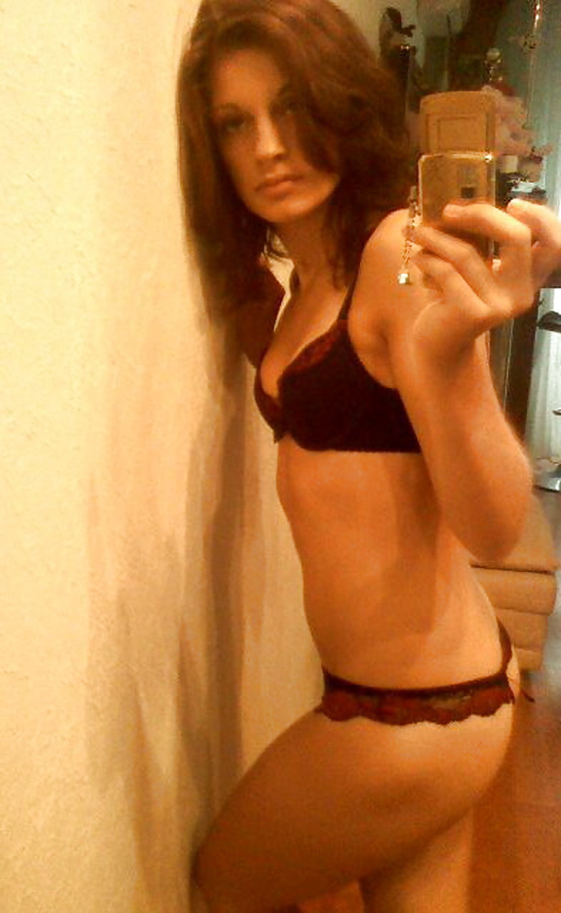 tiny titty lil smoking thang pict gal