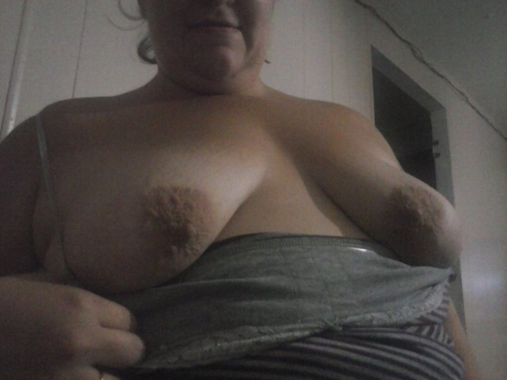 Pictures i texted to Hubby while his at work pict gal