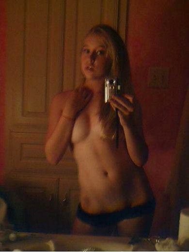 Sarah Selfshot pict gal