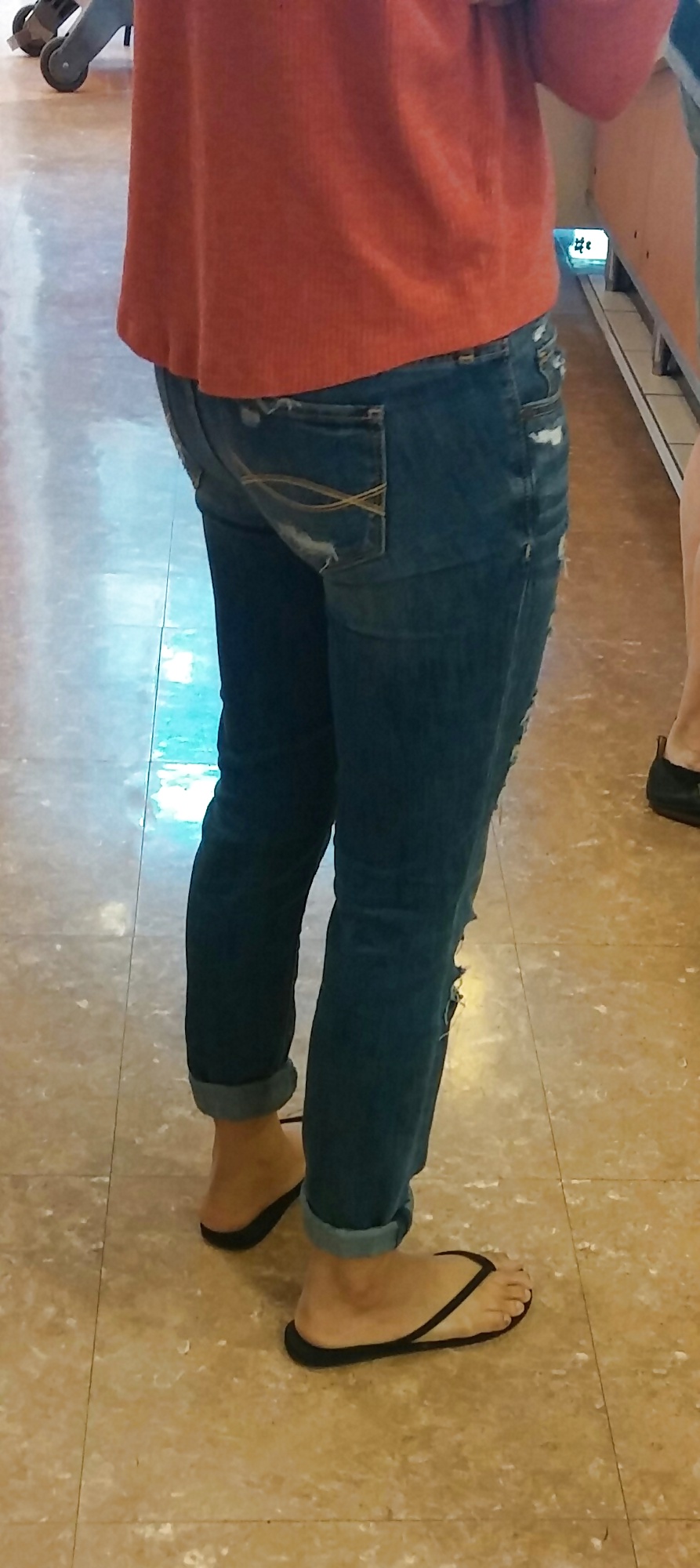 Skinny Asian teen feet and ass in jeans with face. pict gal