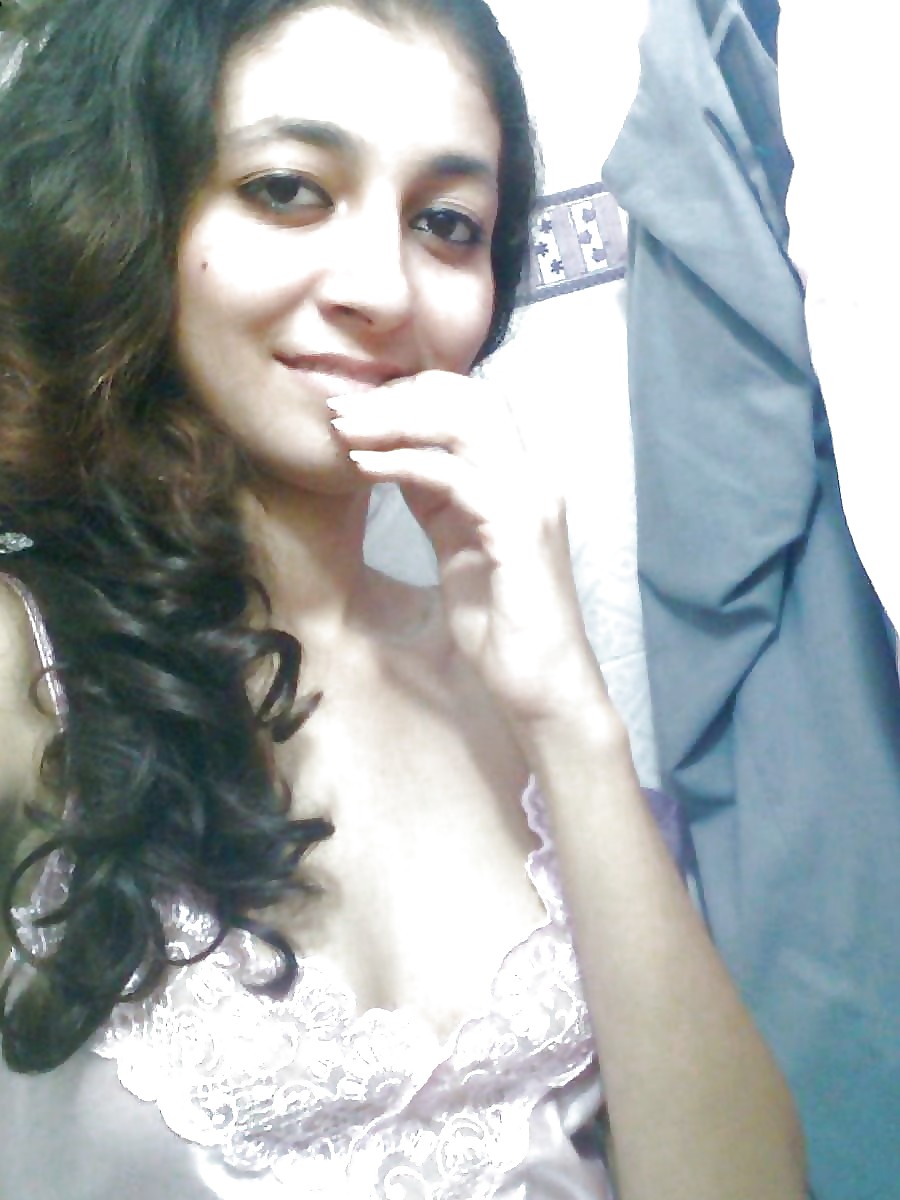 Girl From Egypt pict gal