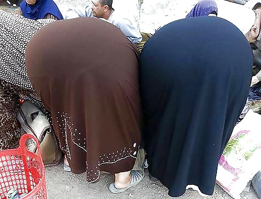 See and Save As arab bbw butt mature hijab big ass dream porn pict ... image