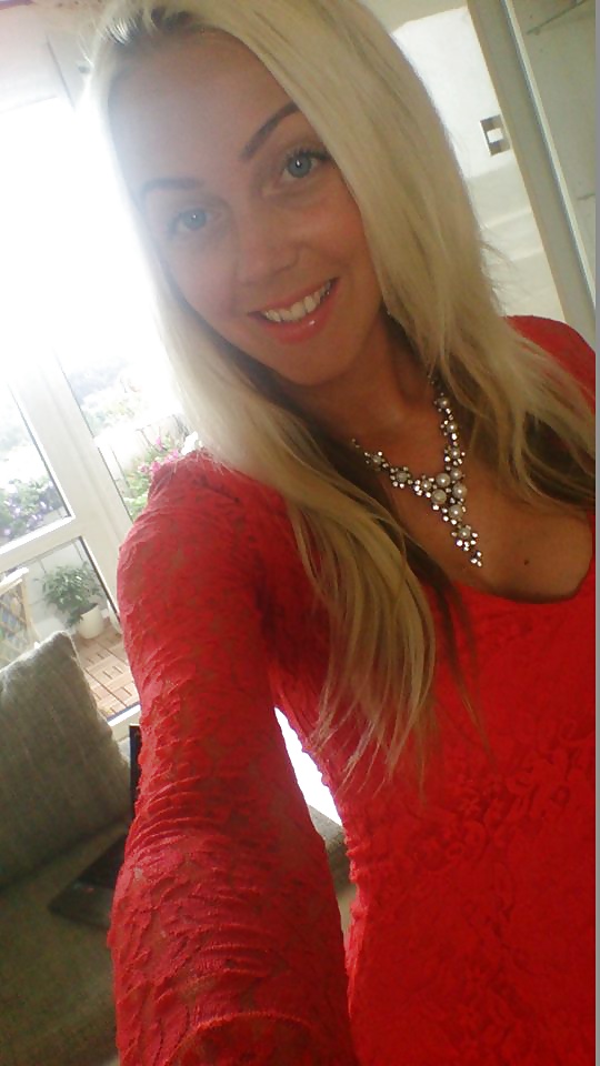 Sexy Julia - German Youtuber pict gal