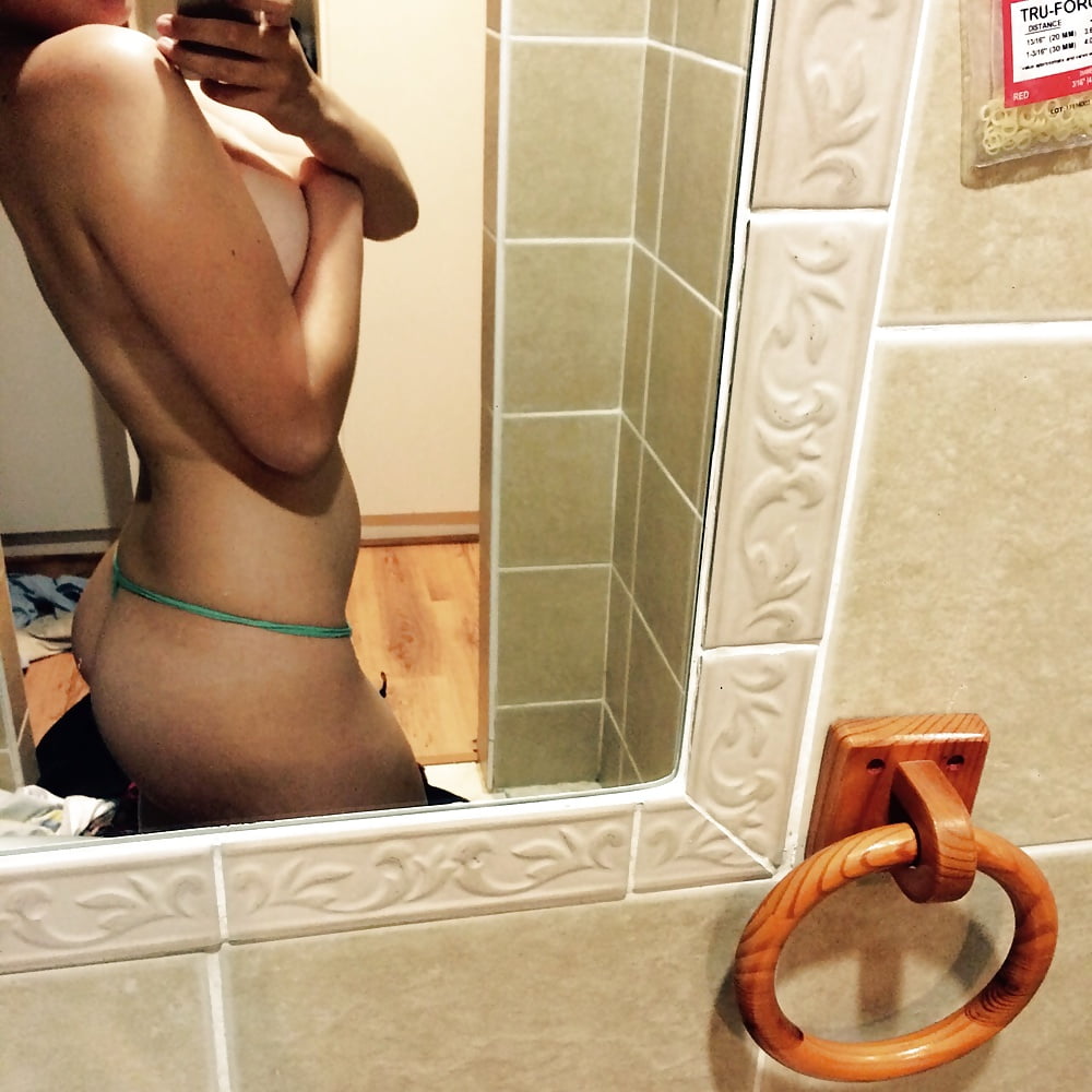 Unknown Teen Slut Selfies pict gal