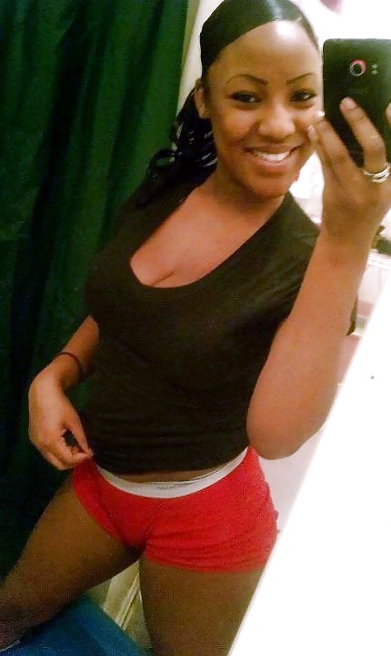 SmutDates Username 'MzzPlayb0y' pict gal