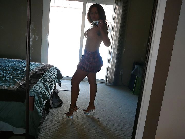 milf in heels and mini skirt pict gal