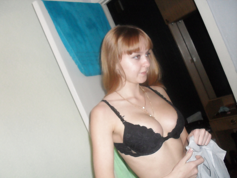 Perfect Boob Teen pict gal