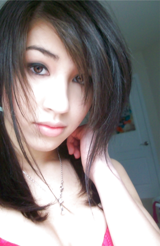 Sweet Asian Teen 1 pict gal