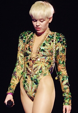 New Miley Cyrus Hot Pictures Newest! Lesbian action? pict gal