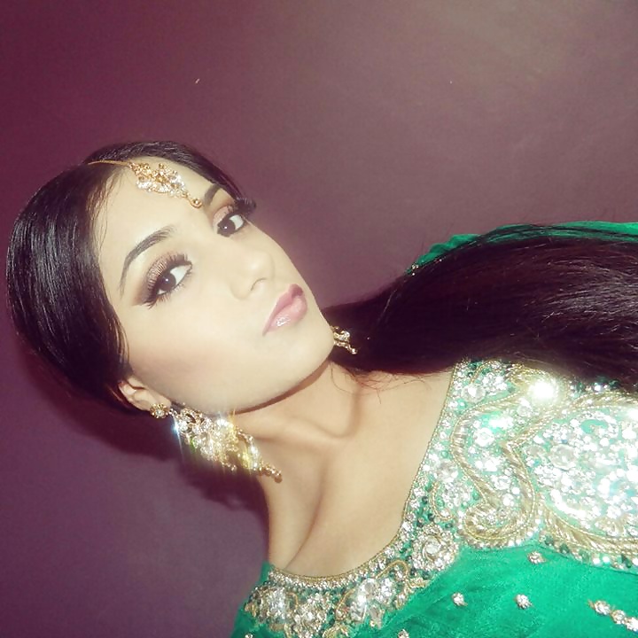 STUNNING TEEN HIJABI  PAKI pict gal