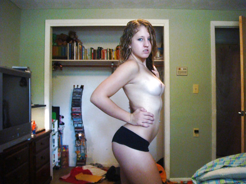 Self shots of a College girl - N. C. pict gal