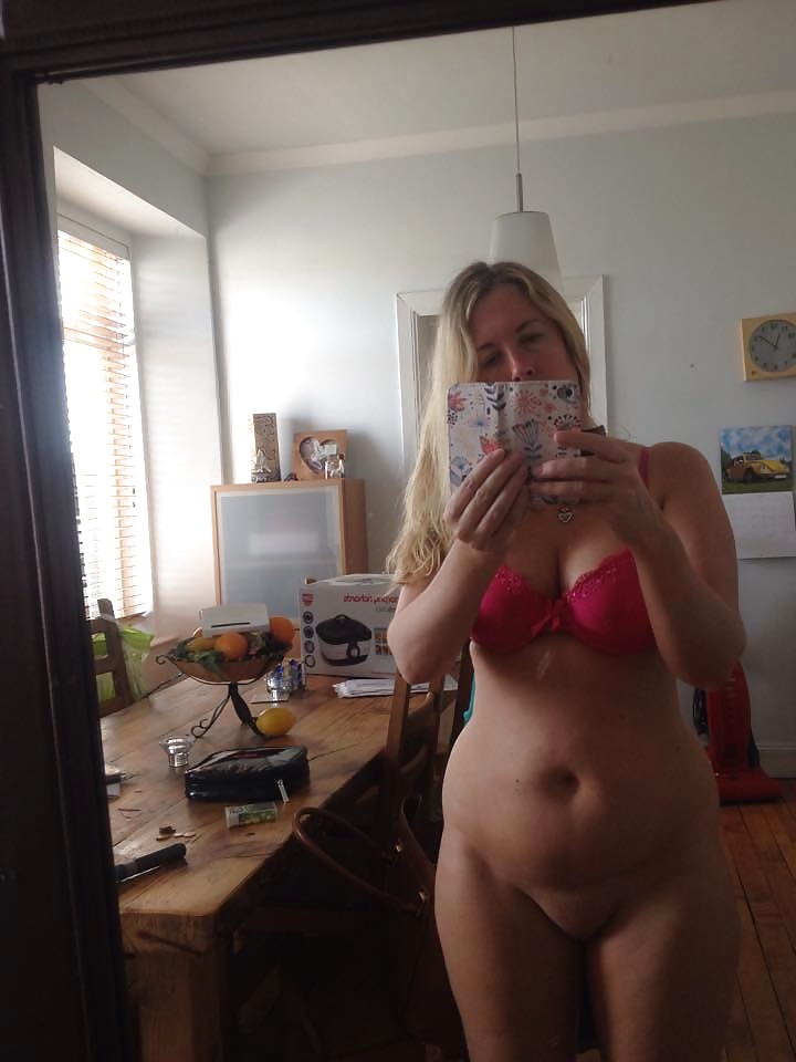 Mom, you left your phone unlocked.... never mind pict gal