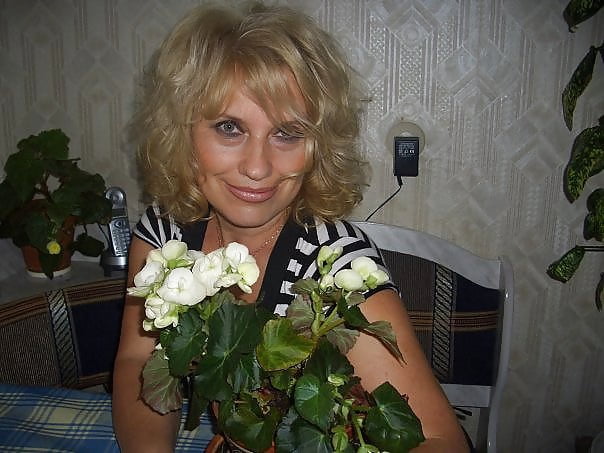 A russian slutty granny Viktoria. pict gal