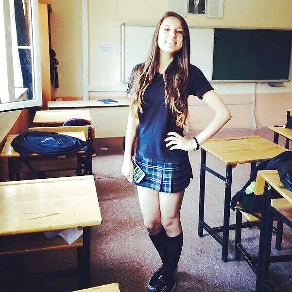 Liseli Kizlar pict gal