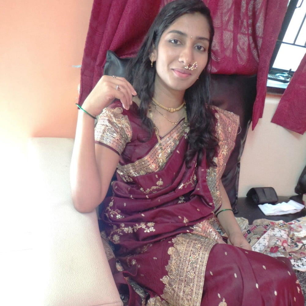 Desi wife - 24 Photos 