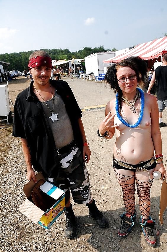 White Trash Titties pict gal